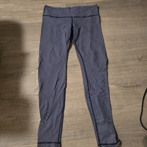 Lululemon - Picture 7 of 7